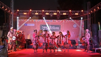 বনবিবি পালা, ছৌ, ঝুমুর থেকে ফকিরি, বাউল- সুন্দরবনে হল ‘সুন্দেরিদম উৎসব’। বনবিবি পালা, ছৌ, ঝুমুর থেকে ফকিরি, বাউল- সুন্দরবনে হল ‘সুন্দেরিদম উৎসব’।