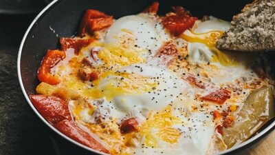 Consuming two whole eggs daily is perfectly fine for most individuals, shares Dr Sethi. (Pexel) Consuming two whole eggs daily is perfectly fine for most individuals, shares Dr Sethi. (Pexel)