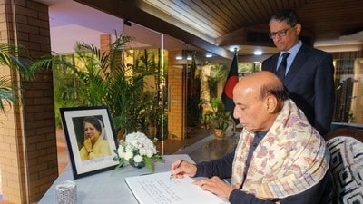 বাংলাদেশ হাইকমিশনে রাজনাথ সিং। বাংলাদেশ হাইকমিশনে রাজনাথ সিং।