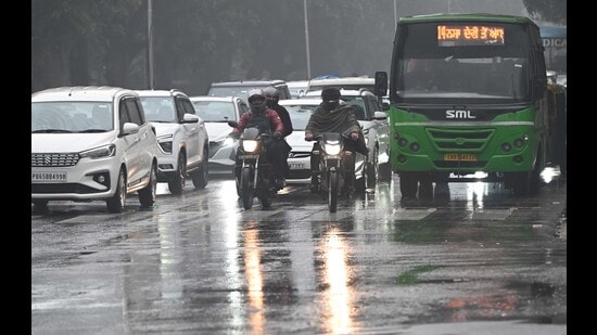 On Thursday, while only trace rain was recorded till 8.30 am, showers intensified later. (Keshav Singh/HT)