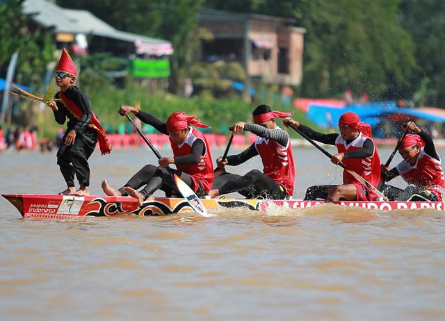 Aura farming blew up in 2025, started by the Indonesian kid who danced on a boat. Enough! (SHUTTERSTOCK) Aura farming blew up in 2025, started by the Indonesian kid who danced on a boat. Enough! (SHUTTERSTOCK)