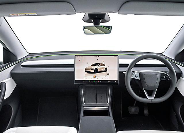 The cabin quality doesn’t quite match the price tag. There’s no sunshade for that glass roof .