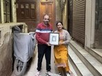 After talking to a few passers-by accosted at Gali Dilsukh Rai Khajanchi, it emerges that the descendants of Dilsukh Rai Khajanchi continue to be the dwellers of the street. One helpful citizen points out the door of the descendants’ house. The doorbell is duly rung. The door opens, the man behind the door modestly confirms that he is indeed the descendant of the man who gave his name to the street. Sanjay Mahendra escorts the unexpected visitor through a long corridor. (HT Photo)