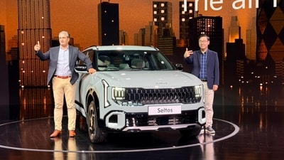 Kia will offer the Seltos with three engine options. Kia will offer the Seltos with three engine options.