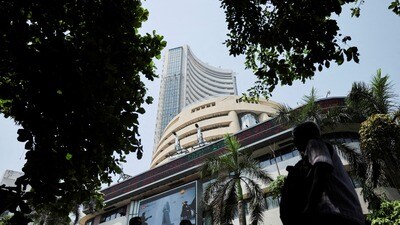 ICICI Bank, HDFC Bank, SBI fuel Nifty Bank to record high; index surges 2% in four sessions (REUTERS)