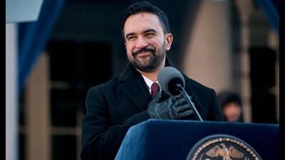 Mamdani introduced a radical civic agenda around public utilities and social inclusion, which is in sharp contrast to Trump’s transactional politics and anti-immigration agendas that have captured the imagination of America. (AP)