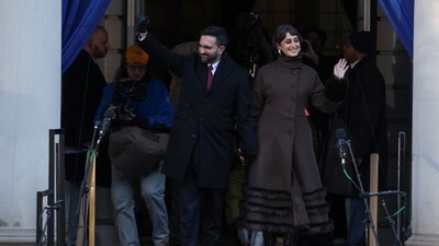 Rama Duwaji, New York City's first lady, attended Zohran Mamdani's swearing-in wearing a chic brown coat and bold accessories, serving art-world chic style (Photo by ANGELA WEISS / AFP) (AFP)