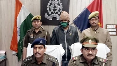 Yogesh Kumar, a retired warrant officer who retired on July 31, was shot dead by two unidentified bikers on a road near Ashok Vihar in Loni in the afternoon. (Sakib Ali/HT Photo) Yogesh Kumar, a retired warrant officer who retired on July 31, was shot dead by two unidentified bikers on a road near Ashok Vihar in Loni in the afternoon. (Sakib Ali/HT Photo)