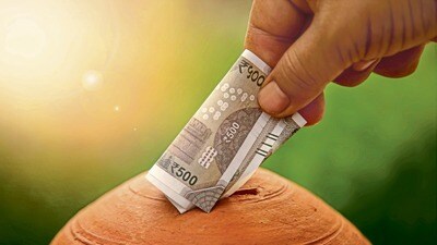 రూ. 500 నోట్లు రద్దవుతున్నాయా? సోషల్ మీడియా ప్రచారంపై కేంద్రం క్లారిటీ రూ. 500 నోట్లు రద్దవుతున్నాయా? సోషల్ మీడియా ప్రచారంపై కేంద్రం క్లారిటీ