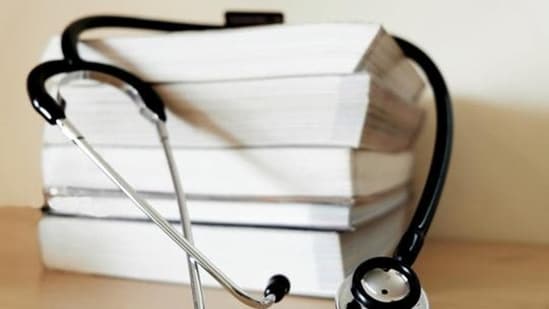 NMC clarifies norms for BS students studying in foreign medical institutes (Getty Images/iStockphoto)