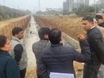 Citizen inputs shaped the route, with activists flagging ongoing construction on SPR despite partial dust removal on Golf Course Extension Road. (HT) Citizen inputs shaped the route, with activists flagging ongoing construction on SPR despite partial dust removal on Golf Course Extension Road. (HT)