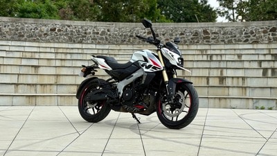 2025 బజాజ్​ ప్లసర్​ ఎన్​ఎస్​400జెడ్​..