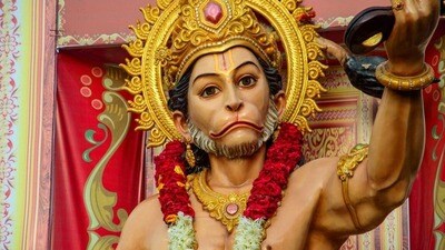 శనివారం హనుమాన్ చాలీసాను ఎప్పుడు, ఎన్ని సార్లు పఠించాలి? శనివారం హనుమాన్ చాలీసాను ఎప్పుడు, ఎన్ని సార్లు పఠించాలి?