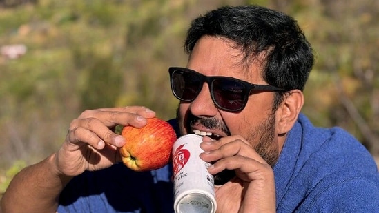 Anand Sankar, the founder of Tons Valley Shop, called out Deepinder Goyal for his stance on gig workers and their demands