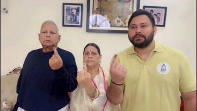 A trial court framed charges against Lalu Prasad Yadav, his wife, Rabri Devi, and their son, Tejashwi Yadav, on October 13. (X) A trial court framed charges against Lalu Prasad Yadav, his wife, Rabri Devi, and their son, Tejashwi Yadav, on October 13. (X)