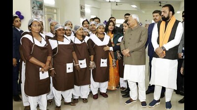 Bihar CM Nitish Kumar with Deputy CMSamrat Choudhary visit women-run kitchen cum canteen at New Police Line in Patna. (Santosh Kumar/HT) Bihar CM Nitish Kumar with Deputy CMSamrat Choudhary visit women-run kitchen cum canteen at New Police Line in Patna. (Santosh Kumar/HT)
