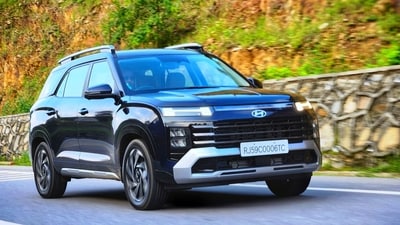 Hyundai Alcazar, along with other models from Hyundai's portfolio, is being offered with stock clearance benefits in 2026. Hyundai Alcazar, along with other models from Hyundai's portfolio, is being offered with stock clearance benefits in 2026.