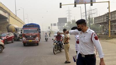 Official data shows that riding without helmets accounted for the highest number of violations in 2025, with 691,125 challans, compared to 468,941 in 2023 and 561,376 in 2024. (HT Archive) Official data shows that riding without helmets accounted for the highest number of violations in 2025, with 691,125 challans, compared to 468,941 in 2023 and 561,376 in 2024. (HT Archive)