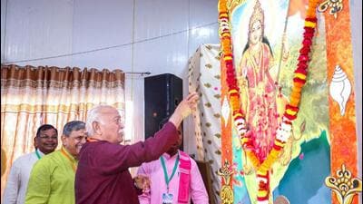RSS chief Mohan Bhagwat, who arrived in Vrindavan on Sunday morning, inaugurated the first session of the meeting on Monday. (FILE PHOTO) RSS chief Mohan Bhagwat, who arrived in Vrindavan on Sunday morning, inaugurated the first session of the meeting on Monday. (FILE PHOTO)