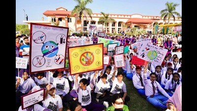 Students during rally against drug at Fatehgarh Churian. (HT File) Students during rally against drug at Fatehgarh Churian. (HT File)