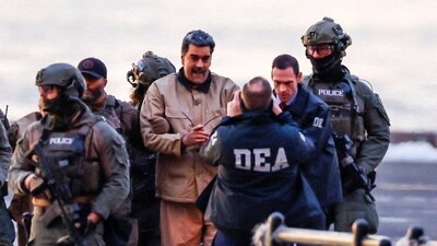 Captured Venezuelan President Nicolas Maduro arrives at the Downtown Manhattan Heliport. (Reuters)