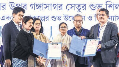 West Bengal Chief Minister Mamata Banerjee during the foundation stone laying program of 'Gangasagar Setu' and multiple development projects, in Kolkata on Monday. (ANI) West Bengal Chief Minister Mamata Banerjee during the foundation stone laying program of 'Gangasagar Setu' and multiple development projects, in Kolkata on Monday. (ANI)