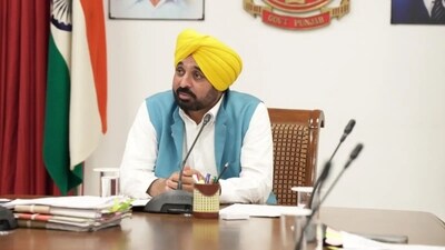 Punjab Chief Minister Bhagwant Mann with Cabinet Minister Aman Arora during a review of the state’s digital governance initiatives, aimed at delivering public services directly to citizens’ homes. Punjab Chief Minister Bhagwant Mann with Cabinet Minister Aman Arora during a review of the state’s digital governance initiatives, aimed at delivering public services directly to citizens’ homes.