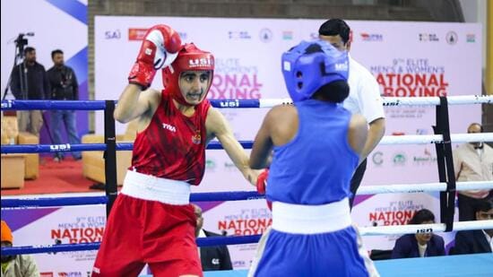 Minakshi (45-48kg) defeated Tamil Nadu’s V Lakshaya S Vijayan 5-0 at the ongoing National Championships at the Gautam Buddha University. (BFI)