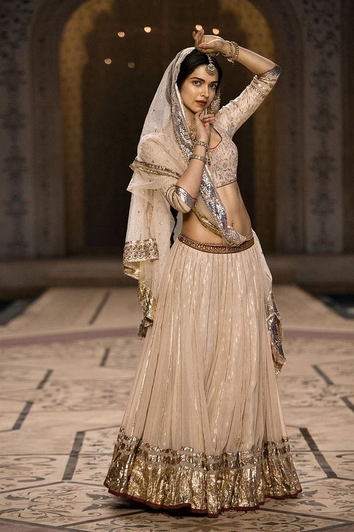 Deepika Padukone in Bajirao Mastani (Pinterest) Deepika Padukone in Bajirao Mastani (Pinterest)