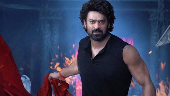 ప్రభాస్ ది రాజా సాబ్ భారీ రన్ టైమ్.. ఆ రెండు సీన్లు కట్.. సెన్సార్ పనులు పూర్తి చేసుకున్న హారర్ కామెడీ మూవీ