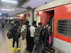 ప్రత్యేక రైళ్లు 