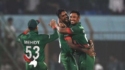 Mustafizur Rahman for Bangladesh (x images) Mustafizur Rahman for Bangladesh (x images)
