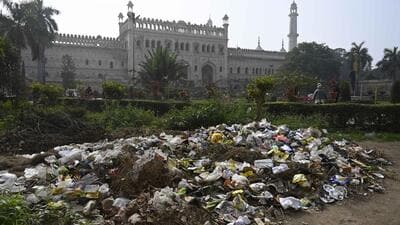 Piles of garbage near historical monuments show the state capital in a poor light. (Deepak Gupta/HT) Piles of garbage near historical monuments show the state capital in a poor light. (Deepak Gupta/HT)