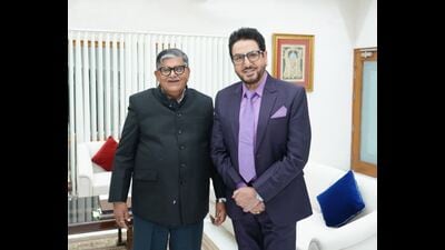 Gurdas Maan assured the governor of his full support to join the campaign and participate in awareness marches. (HT)