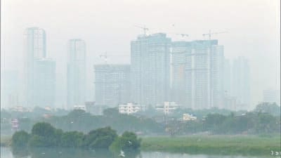 Mumbai, Jan 08 (ANI): A view of the Wadala area covered with heavy smog, in Mumbai on Thursday. (ANI Video Grab) (ANI video Grab) Mumbai, Jan 08 (ANI): A view of the Wadala area covered with heavy smog, in Mumbai on Thursday. (ANI Video Grab) (ANI video Grab)