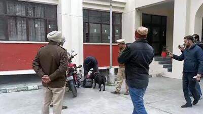 Police at the court complex in Ferozepur after it was evacuated following a bomb threat on Thursday. (HT Photo)