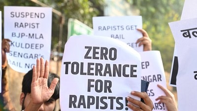 17 ఏళ్ల మైనర్ షూటర్పై లైంగిక దాడి.. నేషనల్ కోచ్పై పోక్సో కేసు (Representative image/HT photo) 17 ఏళ్ల మైనర్ షూటర్పై లైంగిక దాడి.. నేషనల్ కోచ్పై పోక్సో కేసు (Representative image/HT photo)