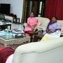 కేసీఆర్ నివాసానికి మహిళా మంత్రులు