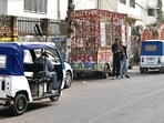 In a memorandum submitted to the commissioner recently, Lucknow Auto Rickshaw Three-Wheelers’ Association said Lucknow is witnessing the registration of nearly 300 e-rickshaws and 600 e-autos every month, taking the total number of such vehicles beyond 1.25 lakh (Mushtaq Ali/HT Photo)