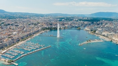 The Fountain Je-Deau at Geneva, Switzerland (Shutterstock) The Fountain Je-Deau at Geneva, Switzerland (Shutterstock)