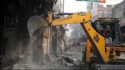 The Panchkula district administration, in coordination with the police, carried out a joint drive to remove illegal encroachments from government land in the district. The action was conducted on January 8 and 9, 2026, at multiple locations including Rampur Siuri village, the Chandigarh–Kalka highway, and the Pinjore–Kalka Urban Complex area. (HT File)
