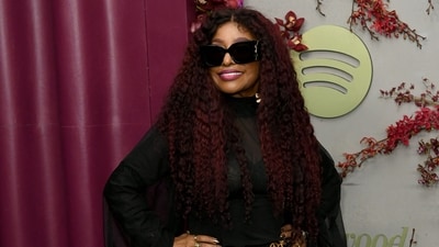 US singer-songwriter Chaka Khan attends the Hollywood Reporter and Spotify Golden Globe nominees night at The Lot at Formosa in Los Angeles on January 8, 2026. (Photo by Unique Nicole / AFP) (AFP) US singer-songwriter Chaka Khan attends the Hollywood Reporter and Spotify Golden Globe nominees night at The Lot at Formosa in Los Angeles on January 8, 2026. (Photo by Unique Nicole / AFP) (AFP)