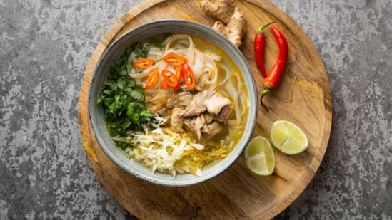 High-protein soups that keep you warm and healthy this winter (Freepik)