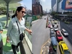 An Indian man’s video showed his mother stunned by Bangkok traffic where vehicles stood still yet no one used the honk.