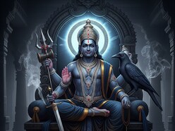 శని దేవుడికి ఆవనూనె, నల్ల నువ్వులు ఎందుకు సమర్పిస్తారు? శనివారం పూజా విధానం ఇదీ