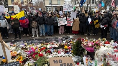 Demonstrators at a memorial for Renee Nicole Good during a protest in Minneapolis, Minnesota, US, on Saturday, Jan. 10, 2026. (Bloomberg) Demonstrators at a memorial for Renee Nicole Good during a protest in Minneapolis, Minnesota, US, on Saturday, Jan. 10, 2026. (Bloomberg)