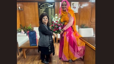 A Rajasthan IAS officer recalled meeting a Phalodi woman whose journey into solar entrepreneurship reflected quiet rural empowerment. (X/@artizzzz) A Rajasthan IAS officer recalled meeting a Phalodi woman whose journey into solar entrepreneurship reflected quiet rural empowerment. (X/@artizzzz)