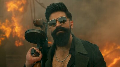 మేం తీస్తే బూతు.. మీరు తీస్తే సినిమానా.. టాక్సిక్ టీజర్పై వస్తున్న విమర్శలపై స్పందించిన డైరెక్టర్ గీతూ మోహన్దాస్ మేం తీస్తే బూతు.. మీరు తీస్తే సినిమానా.. టాక్సిక్ టీజర్పై వస్తున్న విమర్శలపై స్పందించిన డైరెక్టర్ గీతూ మోహన్దాస్