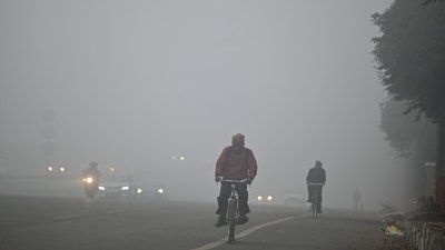 The analysis said PM2.5 levels remain high across the National Capital Region, with 12 out of 14 NCR cities breaching the PM2.5 standard. (Parveen Kumar/Hindustan Times) The analysis said PM2.5 levels remain high across the National Capital Region, with 12 out of 14 NCR cities breaching the PM2.5 standard. (Parveen Kumar/Hindustan Times)