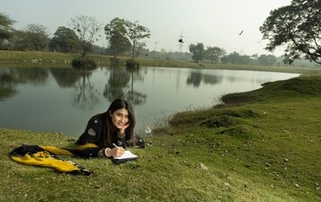 Poetess Nayab Midha poses for HT City for an exclusive shoot at Baansera Park. (Photo: Raajessh Kashyap/HT)